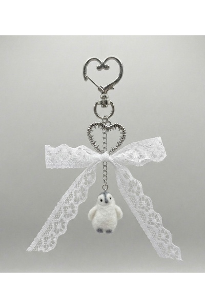 coquette butik Coquette Y2K Peluş Nihilist Penguen ve Kalp Fiyonk Detaylı Pen...