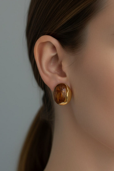 BHR AKSESUAR Gold Light Brown Enamel Earrings (2.7 cm)