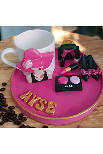 Yıldız İskandinav İsme özel...Süslü kahve sunumluk...pembe şapkalı kadın sunu...