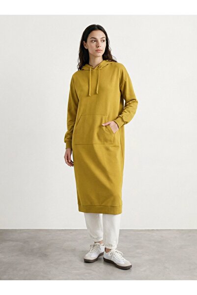 Benin كنزة طويلة بغطاء رأس مع جيب كنغر - زيتوني -