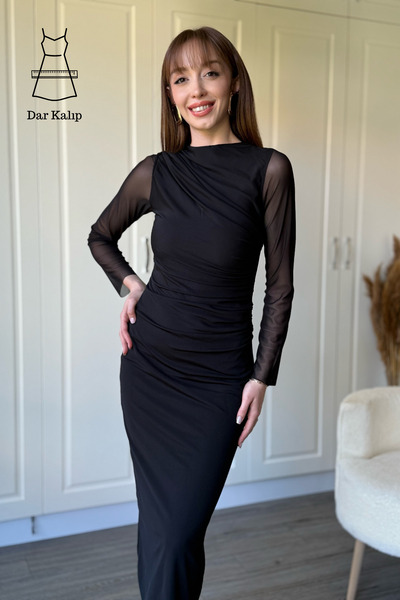 Dilay Gökoğlu Butik Drapeli Uzun Kollu Siyah Tül Elbise