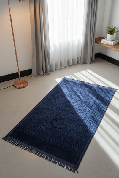 Goat-x سجادة صلاة سادة بنقوش بارزة – لون أزرق داكن