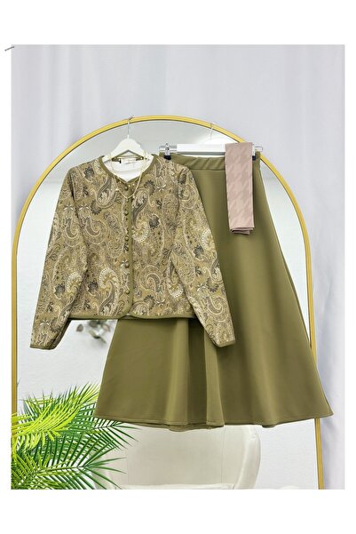 YEDİLALE ΚΙΝΕΖΙΚΟ ΣΧΕΔΙΟ ΜΠΟΥΦΑΝΙΑ ΦΟΥΣΤΑ ΔΙΠΛΟ ΣΕΤ [Δεν περιλαμβάνεται ο σάλι.]