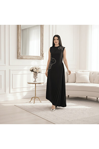 alqarat فستان سهرة فيولا مطوي مزين باللؤلؤ