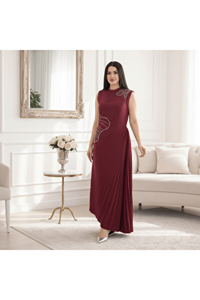 alqarat فستان سهرة فيولا مطوي مزين باللؤلؤ