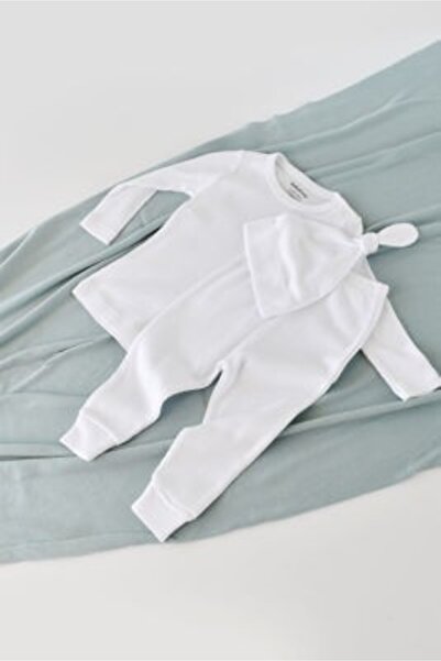 BabyCosy Set 3 pieces: long-sleeved top, long pants and cotton hat - White,