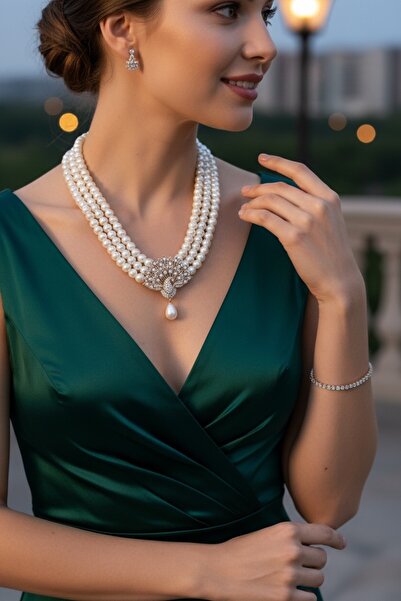 FAYRA ACCESSORIES Tavuskuşu Motifli Taşlı İnci Kolye