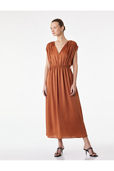 Koton Rochie din satin, fără mâneci, cu decolteu rotund și șnur, lungime midi