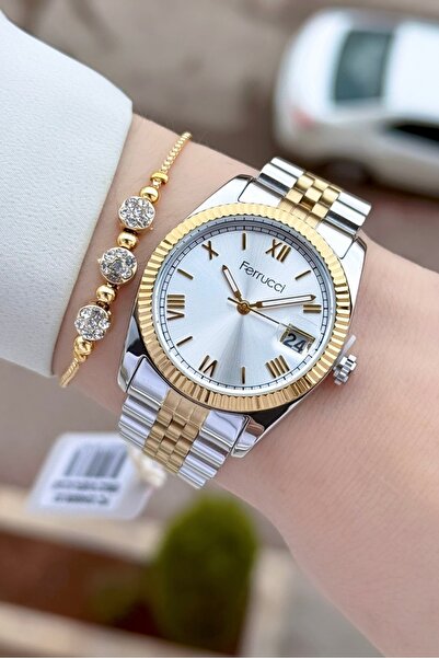 Ferrucci ساعة يد نسائية وسوار بلون ذهبي معدني