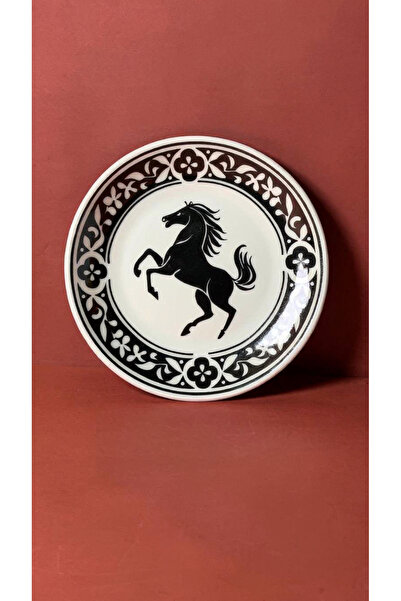 Motiff طبقين من البورسلين مقاس 15 سم مع شكل حصان
