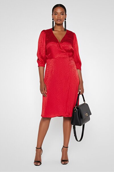 Michael Kors فستان ميدي بطبعات حيوانية للنساء مقاس كبير، أحمر قرمزي