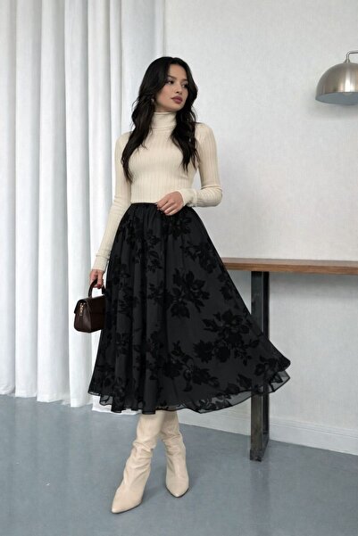 02Lady Fashion Asimetrik Kesim Dokulu Tül Etek