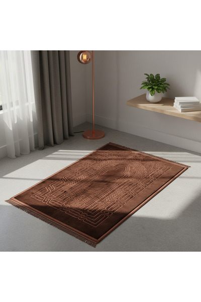 Goat-x سجادة صلاة فاخرة بنقوش إسلامية مطرزة – نعومة عالية وثبات مريح