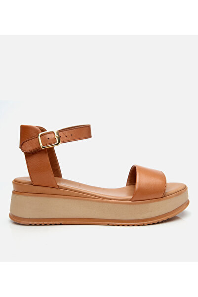 Hotiç Дамски кожени сандали с ток и таба