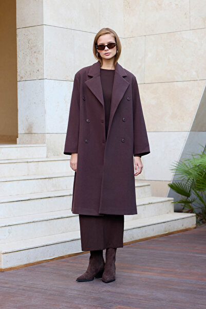 Vitrin Buttoned Long Stamp Coat