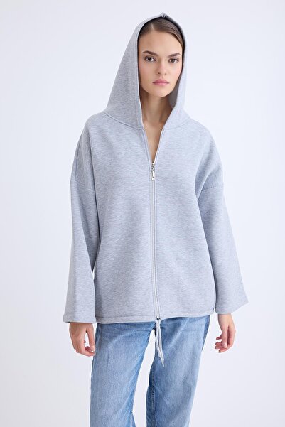 Vitrin Şapkalı Arkası Uzun Ceket