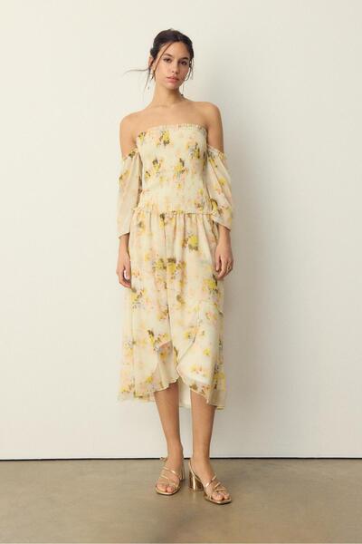 Stradivarius Shirred printed midi dress