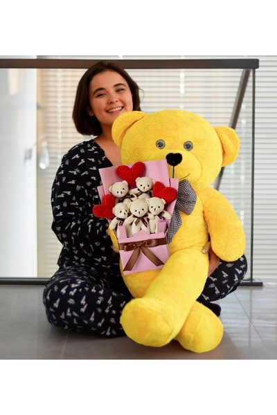 Özgüner Oyuncak هدية خاصة لعيد الحب: دمية دب قطيفة بطول 90 سم مع ربطة عنق وبا...