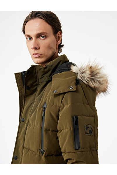 Koton Long Sleeve Zipper Pocket Detailed Slim Fit Faux Fur Hooded Parka