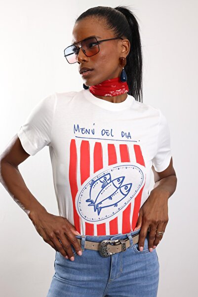 5in1Canpolat White Menu Del Día Printed T-Shirt
