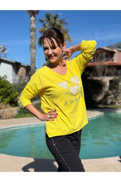 Punta Otantik YG27080 Ιταλική βαμβακερή μπλούζα με στάμπα Amour, κίτρινη