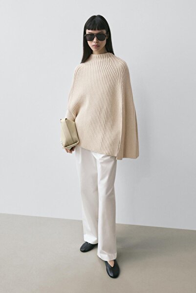 Massimo Dutti Yırtmaç detaylı triko pelerin