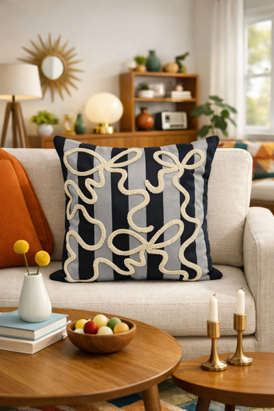 Pilloveland غطاء وسادة مطرز - 43*43 سم - فيونكة رمادية - PNK001