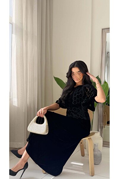 AYA MWJ001 - جلابيه مخمل اسود مع اضافة مخمل شيفون اسود في الكيب