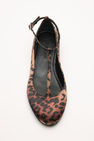 LUTVELIZADE Babet 2606 - Balerini de damă cu vârf oval și detaliu tip fereast...