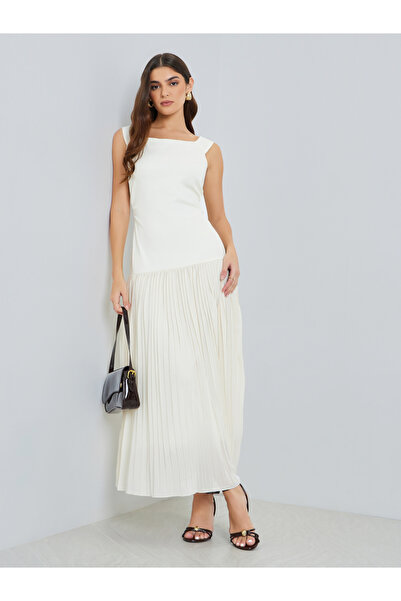 Styli Women White Pleated A-Line Maxi Dress