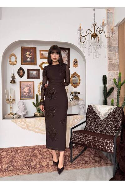 conconmoda Mansa Dantel Detaylı Tül Kol Midi Elbise