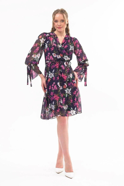 Bonnie Clyde Women's Floral Patterned Navy Blue Chiffon Midi Dress with Tie D...