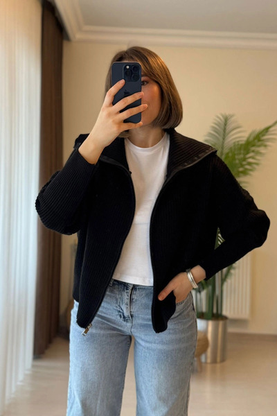 Kubos Moda كارديجان أسود بتفاصيل أكمام على شكل خفاش