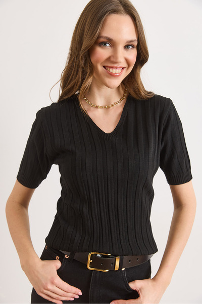 Olalook Women's Black V-Neck Thick Ribbed Knitwear Blouse Blz-19003208