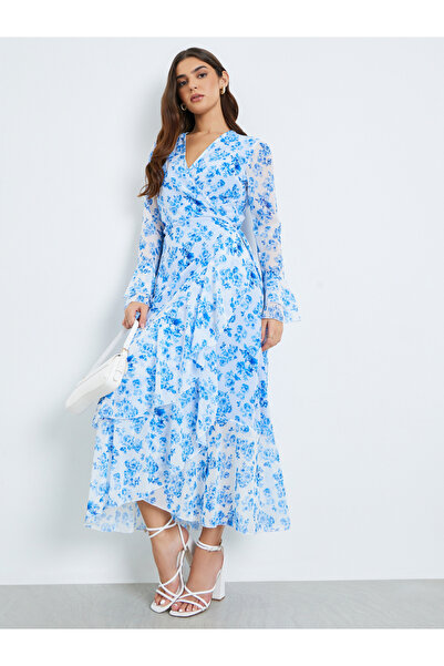 Styli Women Blue Floral Print Chiffon Maxi Dress