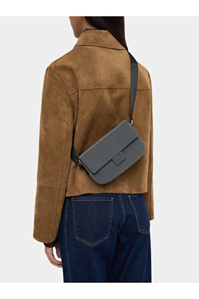 PARFOIS Yumuşak Dokulu Kapaklı Çapraz Çanta