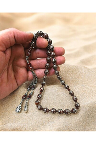 İnan Tesbih سبحة كوكا حمراء مزينة بالفضة وذات شراشيب فضية، كل حبة مزينة بنقاط...