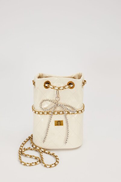 Levidor White Drawstring Closure Chain Strap Shoulder Bag