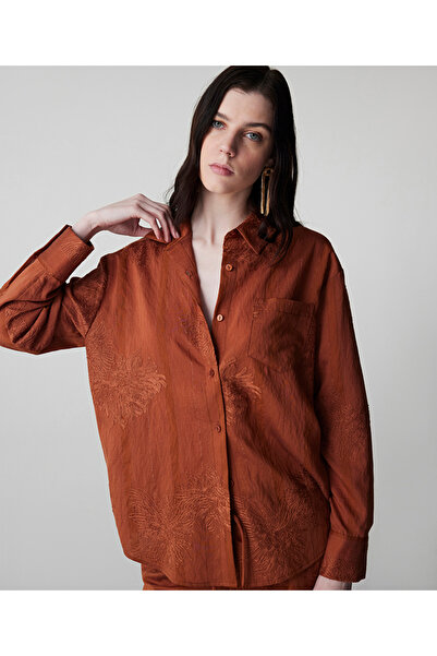 İpekyol Çiçek nakışlı gömlek