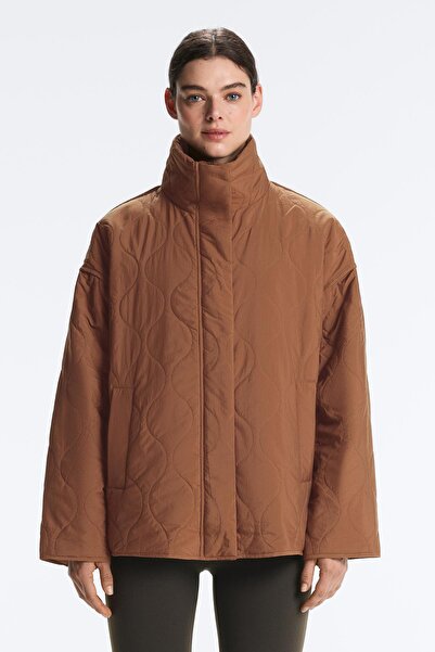 Oysho Suya dayanıklı AEROGEL'li FELLEX® dolgulu ceket