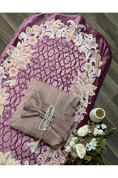 Gerenic Women's prayer set including prayer mat and prayer shawl