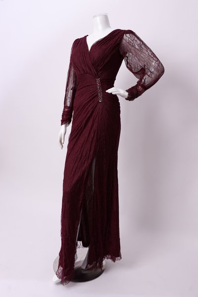 naseej A soft, elegant evening dress for dreamy occasions