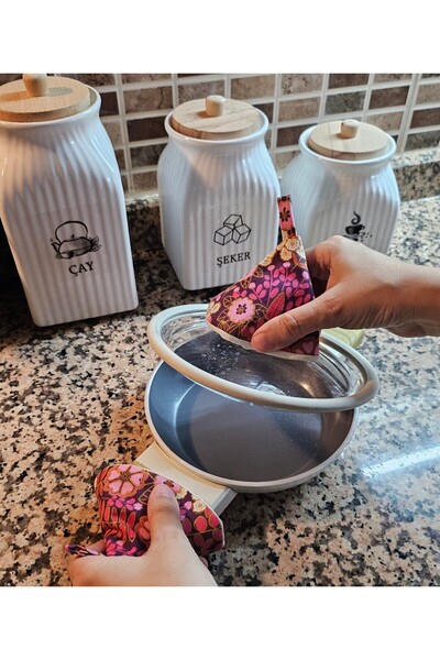 Evita Çiçek Desenli Dekoratif Konik Tutacak - El Yakmaz Tencere ve Kapak Tutu...