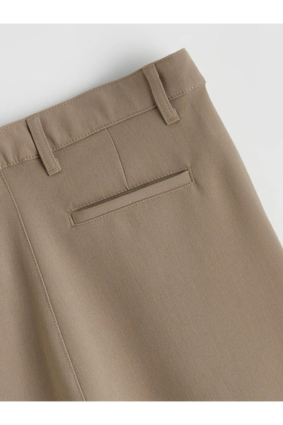 LC Waikiki LCW Vision Bej Rahat Kalıp Erkek Pileli Pantolon
