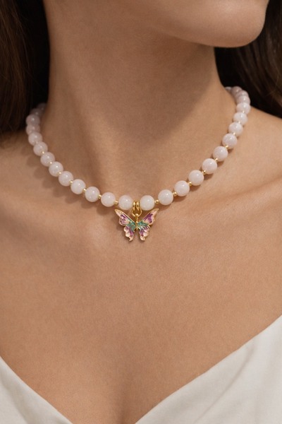 Aurevyn Design Pembe Kuvars Doğal Taş Altın Kaplama Kelebek Kolye