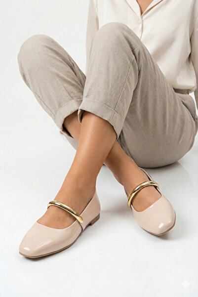 StWenn حذاء ماري جين نسائي من الجلد الأسود اللامع مع شريط معدني ذهبي أنيق