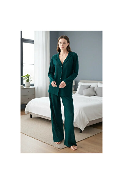 Narnuga Mi̇ray- Women's Emerald Green Button-Front Comfortable Cut Pajama Set
