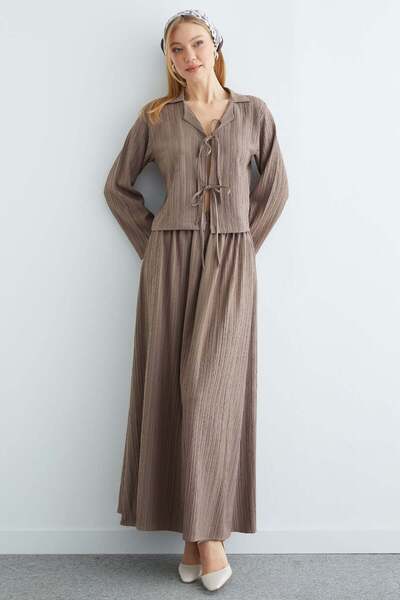 Fulla Moda 2-Piece Set with Tie-Front Top and Elastic Waist Skirt