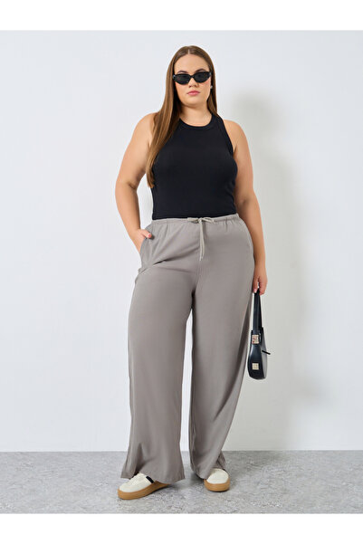 Styli Plus Size Women Grey Wide Leg Trousers