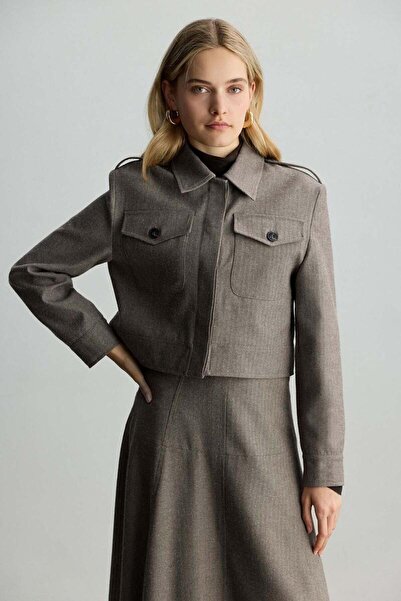 BE BLUE Fish Scale Patterned Short Jacket